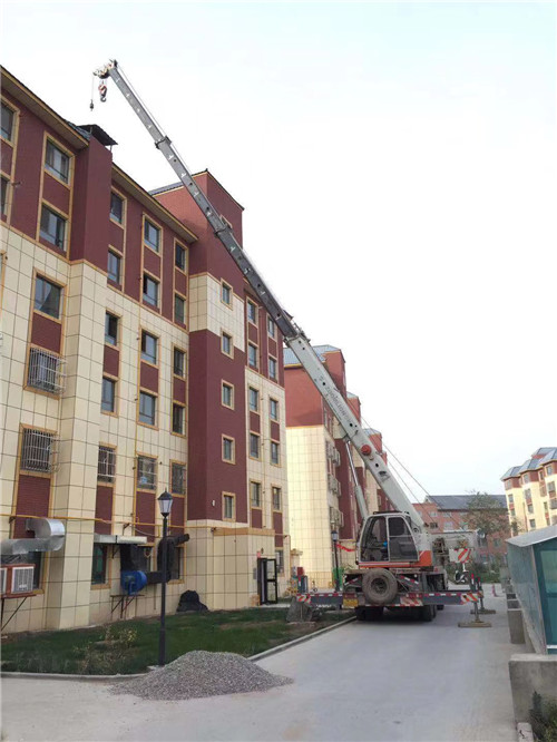 永清县跨街广告牌的高空安装注意事项